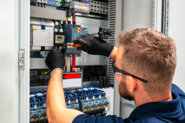Best Best Electricians Near Me  in Oconomowoc, WI